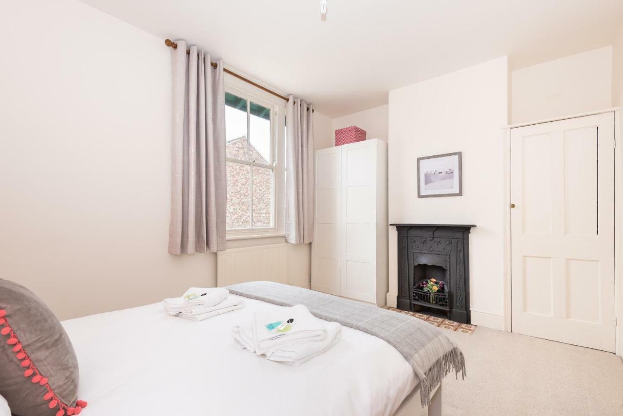 Charming Base For 5 Near Bishy Rd Pass The Keys Apartment York Exterior photo